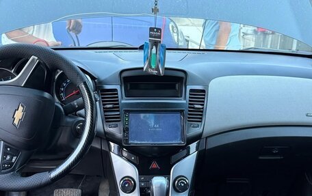 Chevrolet Cruze II, 2011 год, 450 000 рублей, 7 фотография