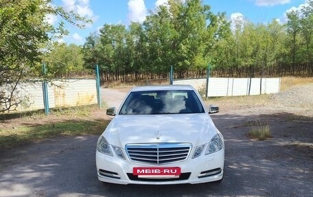 Mercedes-Benz E-Класс, 2012 год, 2 500 000 рублей, 6 фотография