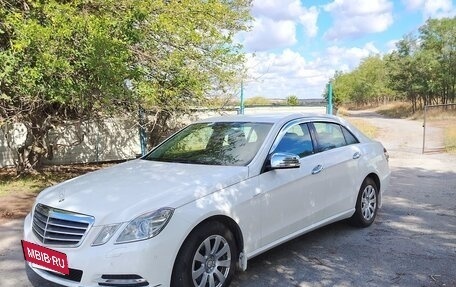 Mercedes-Benz E-Класс, 2012 год, 2 500 000 рублей, 5 фотография