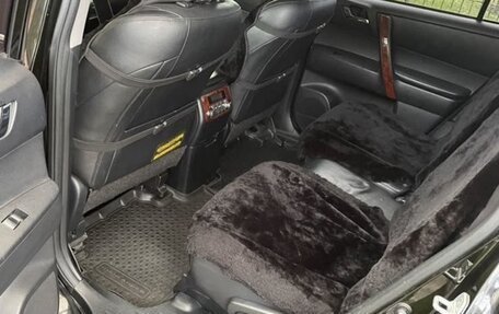 Toyota Highlander III, 2011 год, 1 700 000 рублей, 4 фотография