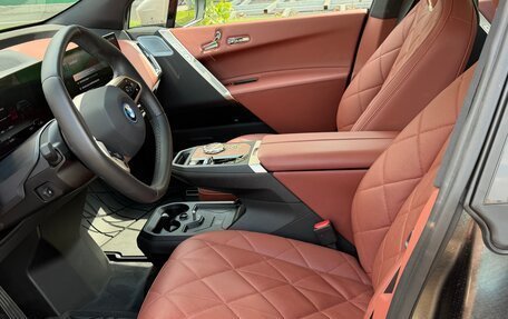 BMW iX, 2022 год, 13 300 000 рублей, 14 фотография
