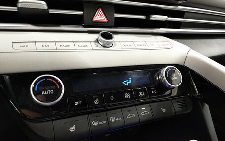 Hyundai Elantra, 2022 год, 2 350 000 рублей, 24 фотография