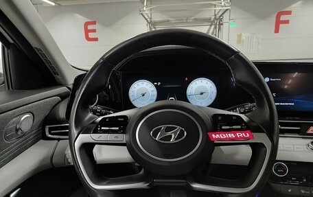 Hyundai Elantra, 2022 год, 2 350 000 рублей, 26 фотография