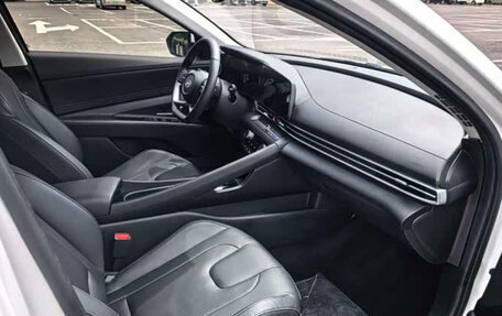 Hyundai Elantra, 2023 год, 1 205 000 рублей, 11 фотография