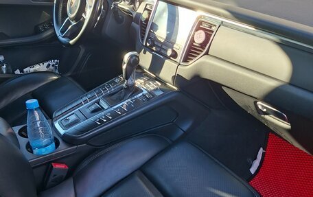 Porsche Macan I рестайлинг, 2017 год, 3 200 000 рублей, 7 фотография