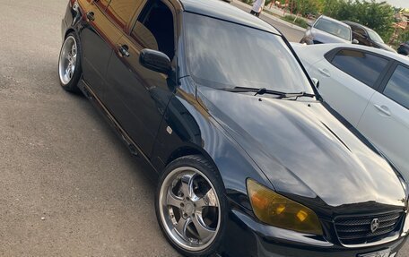 Toyota Altezza, 1999 год, 800 000 рублей, 4 фотография