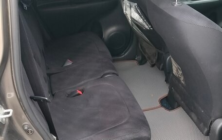 Toyota Ractis I, 2006 год, 550 000 рублей, 14 фотография