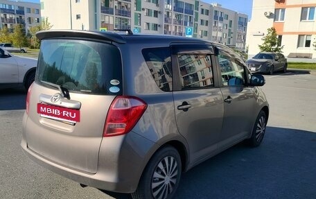 Toyota Ractis I, 2006 год, 550 000 рублей, 6 фотография