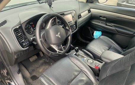 Mitsubishi Outlander III рестайлинг 3, 2012 год, 949 000 рублей, 5 фотография