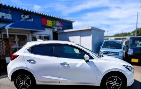 Mazda Demio IV, 2016 год, 797 000 рублей, 5 фотография