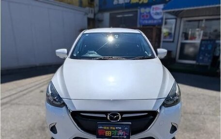 Mazda Demio IV, 2016 год, 797 000 рублей, 2 фотография