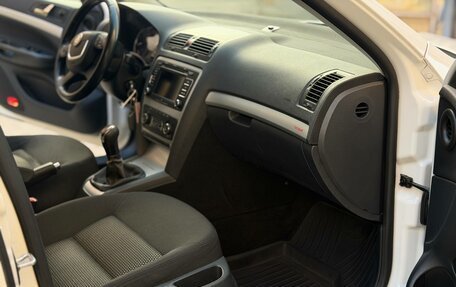 Skoda Octavia, 2012 год, 1 000 000 рублей, 18 фотография