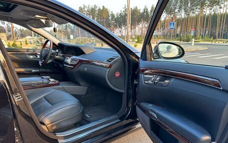 Mercedes-Benz S-Класс, 2007 год, 3 000 000 рублей, 23 фотография