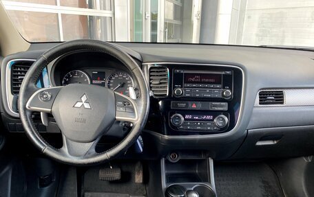 Mitsubishi Outlander III рестайлинг 3, 2012 год, 1 180 000 рублей, 7 фотография