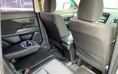 Mitsubishi Outlander III рестайлинг 3, 2012 год, 1 180 000 рублей, 13 фотография