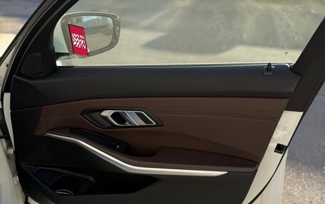 BMW 3 серия, 2021 год, 4 200 000 рублей, 13 фотография