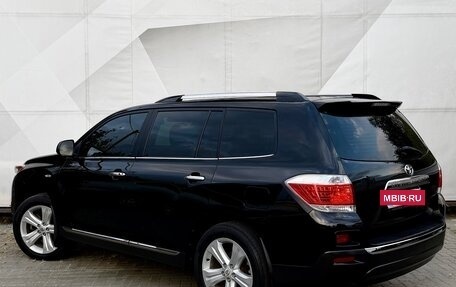 Toyota Highlander III, 2011 год, 2 850 000 рублей, 7 фотография