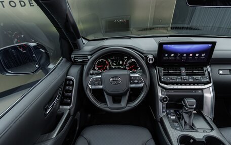 Toyota Land Cruiser, 2024 год, 14 900 000 рублей, 22 фотография