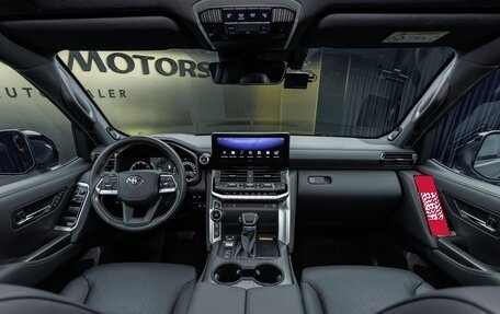 Toyota Land Cruiser, 2024 год, 14 900 000 рублей, 18 фотография