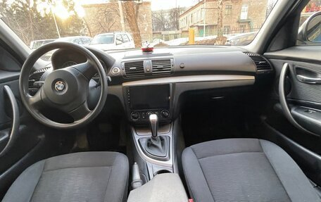BMW 1 серия, 2011 год, 900 000 рублей, 7 фотография