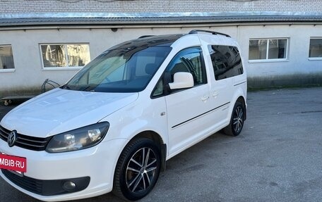 Volkswagen Caddy III рестайлинг, 2012 год, 680 000 рублей, 2 фотография