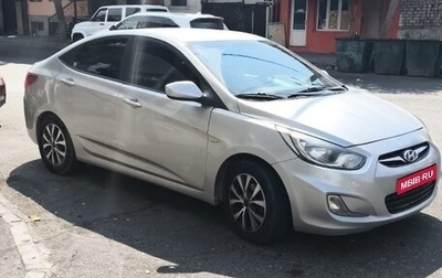 Hyundai Solaris II рестайлинг, 2012 год, 600 000 рублей, 1 фотография