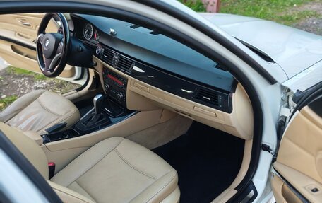 BMW 3 серия, 2008 год, 1 240 000 рублей, 15 фотография