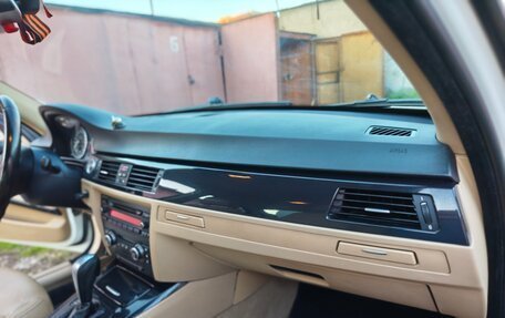 BMW 3 серия, 2008 год, 1 240 000 рублей, 16 фотография