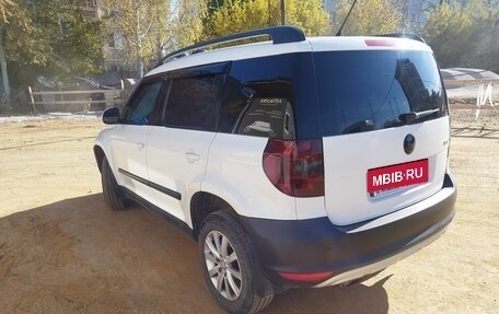 Skoda Yeti I рестайлинг, 2013 год, 800 000 рублей, 3 фотография