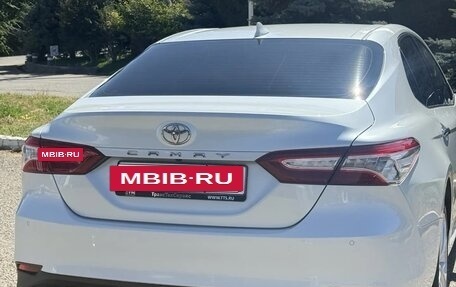 Toyota Camry, 2019 год, 2 500 000 рублей, 3 фотография