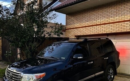 Toyota Land Cruiser 200, 2012 год, 3 690 000 рублей, 2 фотография