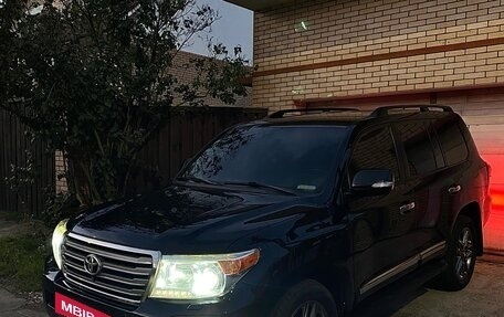 Toyota Land Cruiser 200, 2012 год, 3 690 000 рублей, 4 фотография