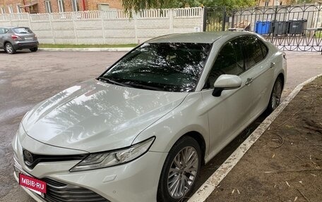 Toyota Camry, 2019 год, 3 500 000 рублей, 3 фотография