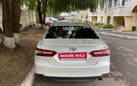 Toyota Camry, 2019 год, 3 500 000 рублей, 7 фотография
