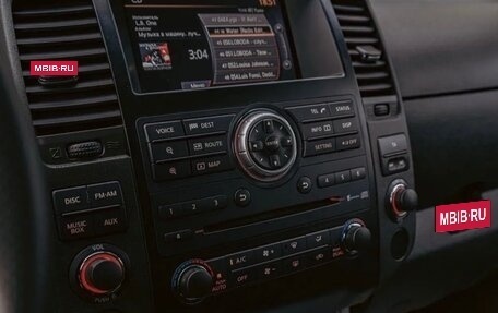 Nissan Navara (Frontier), 2010 год, 2 800 000 рублей, 12 фотография