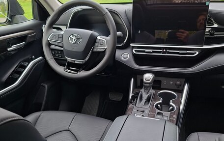 Toyota Highlander, 2026 год, 5 590 000 рублей, 10 фотография