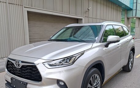 Toyota Highlander, 2026 год, 5 590 000 рублей, 16 фотография