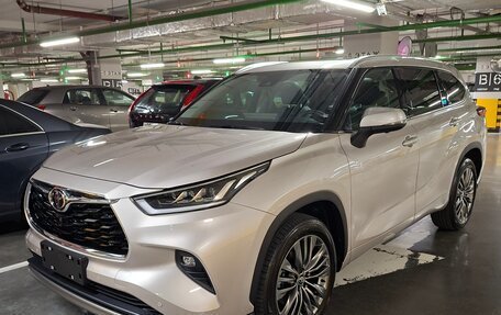 Toyota Highlander, 2026 год, 5 590 000 рублей, 19 фотография