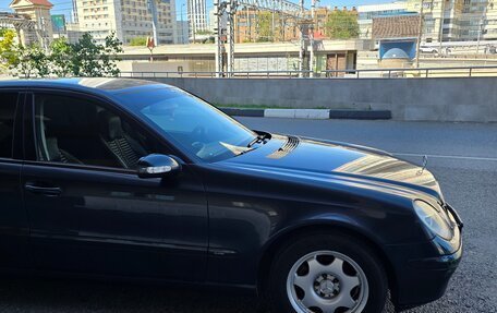 Mercedes-Benz E-Класс, 2003 год, 600 000 рублей, 5 фотография