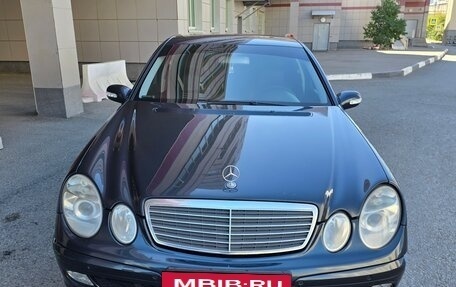 Mercedes-Benz E-Класс, 2003 год, 600 000 рублей, 2 фотография