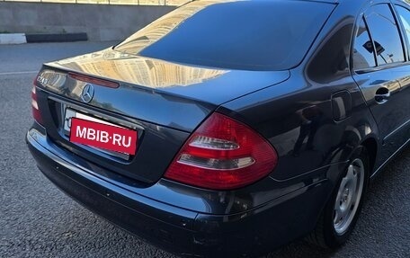 Mercedes-Benz E-Класс, 2003 год, 600 000 рублей, 8 фотография