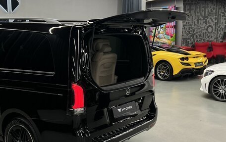 Mercedes-Benz V-Класс, 2025 год, 16 994 000 рублей, 9 фотография