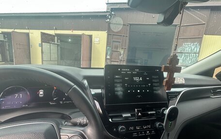 Toyota Camry, 2021 год, 3 100 000 рублей, 5 фотография