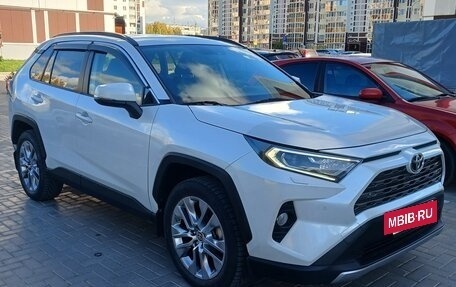 Toyota RAV4, 2021 год, 3 500 000 рублей, 6 фотография