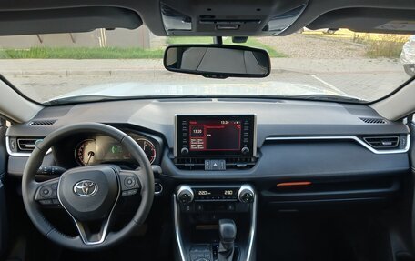 Toyota RAV4, 2021 год, 3 500 000 рублей, 17 фотография