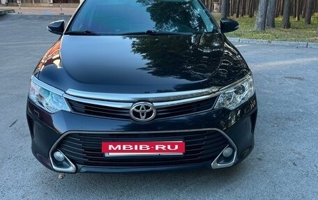 Toyota Camry, 2016 год, 1 885 000 рублей, 2 фотография