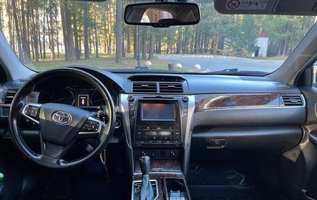 Toyota Camry, 2016 год, 1 885 000 рублей, 10 фотография