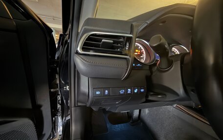 Toyota Camry, 2020 год, 2 800 000 рублей, 5 фотография