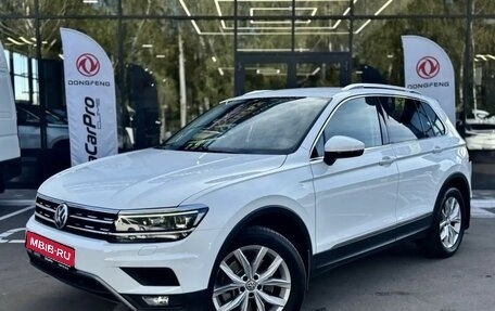 Volkswagen Tiguan II, 2018 год, 2 680 000 рублей, 1 фотография