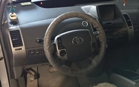 Toyota Prius, 2007 год, 630 000 рублей, 4 фотография